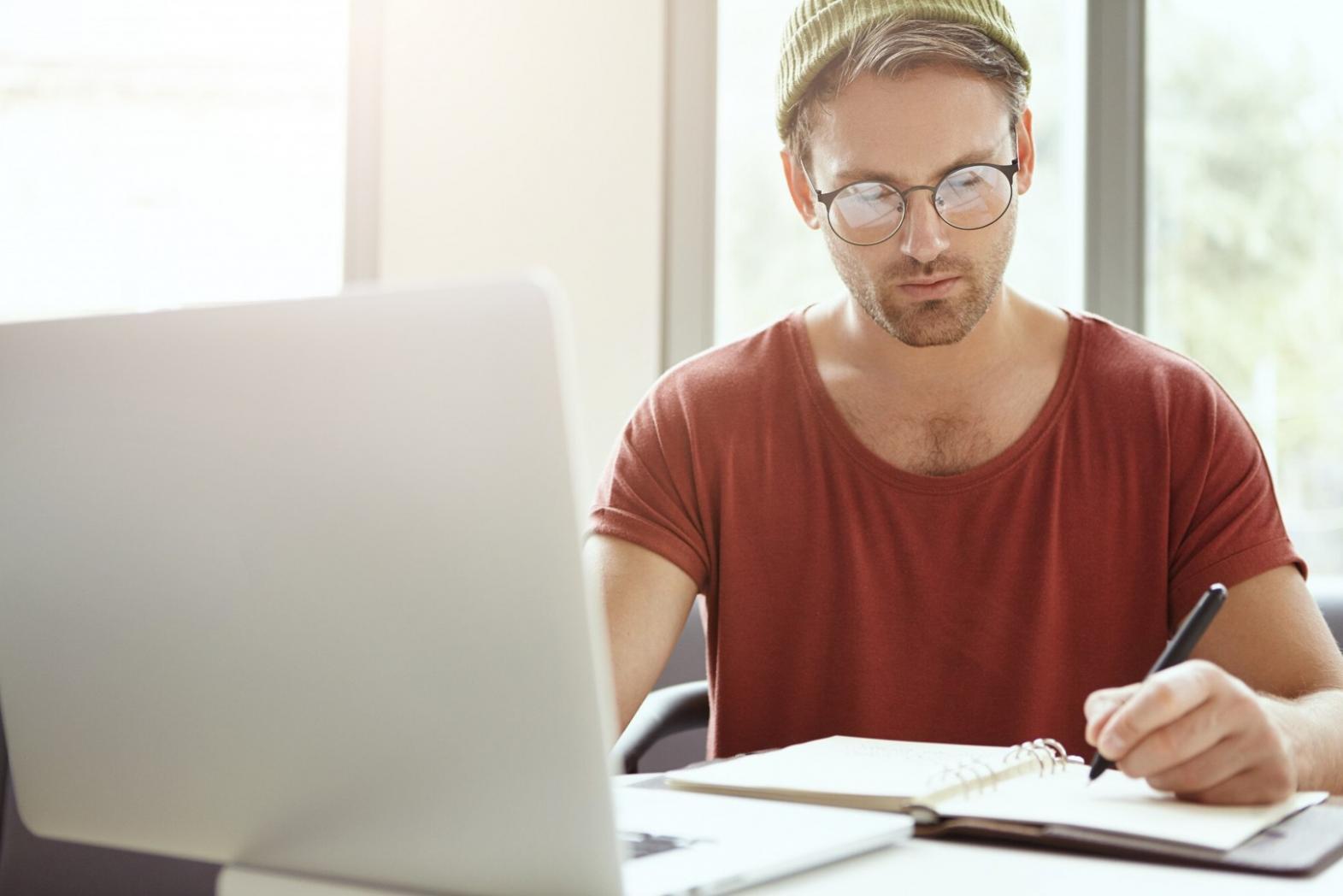 Analisis mendalam portofolio saham sektor teknologi dengan strategi diversifikasi